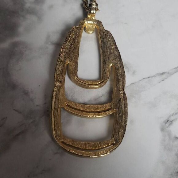 Vintage Gold Tone Brushed Smooth Textures Pendant Necklace - Picture 7 of 10